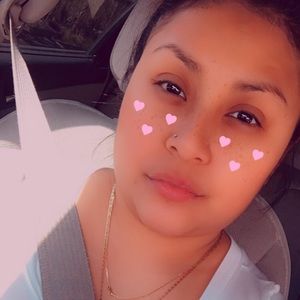 Meet your Posher, Beatriz